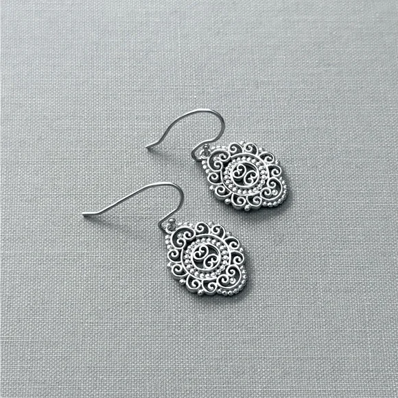 925 Sterling Silver Ornate Dangle Earrings! NEW! - Picture 2 of 4